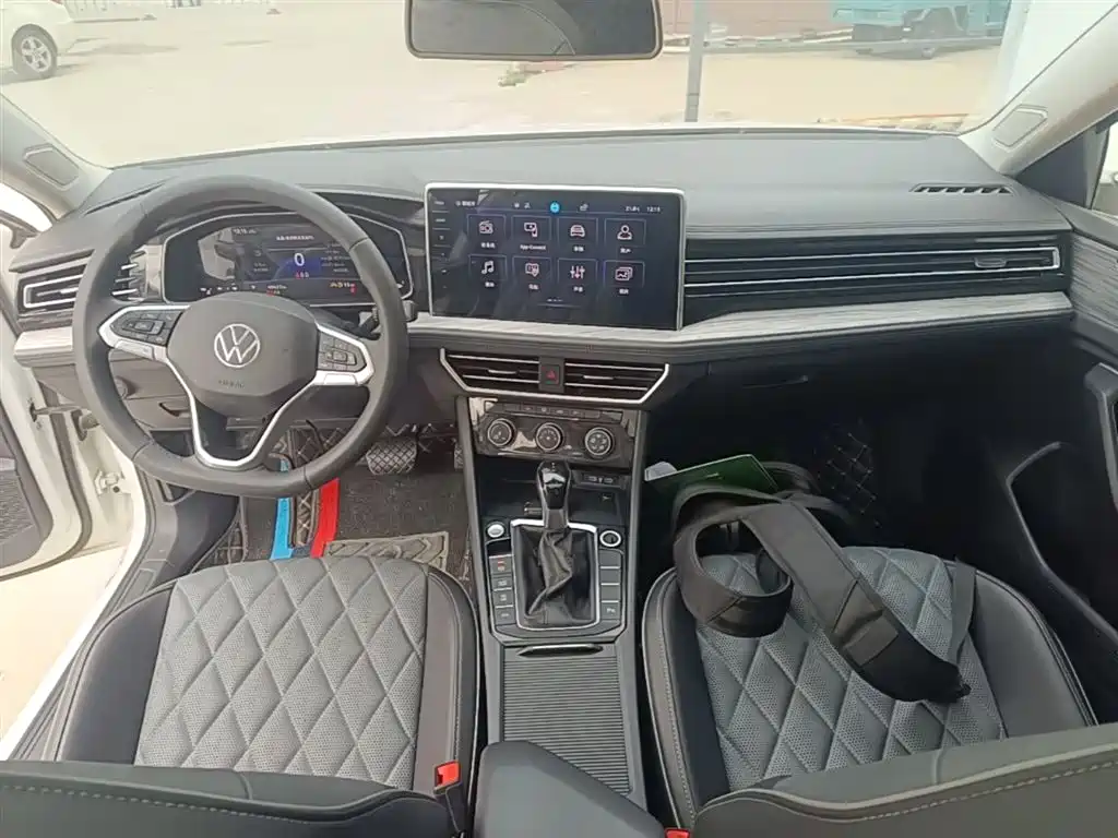 Volkswagen Sagitar 2023 300TSI DSG Surpassing Edition фото 10
