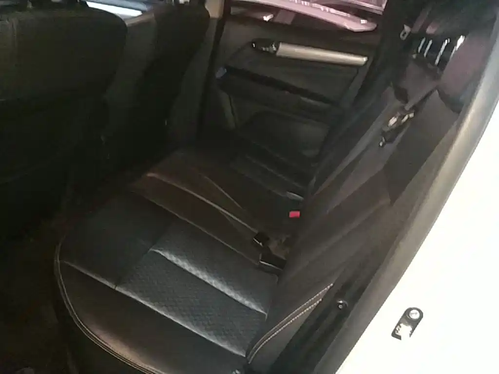 Isuzu D-MAX 2018 2018 3.0T 4WD Automatic Ultra Luxury 4JJ1-TC HI
