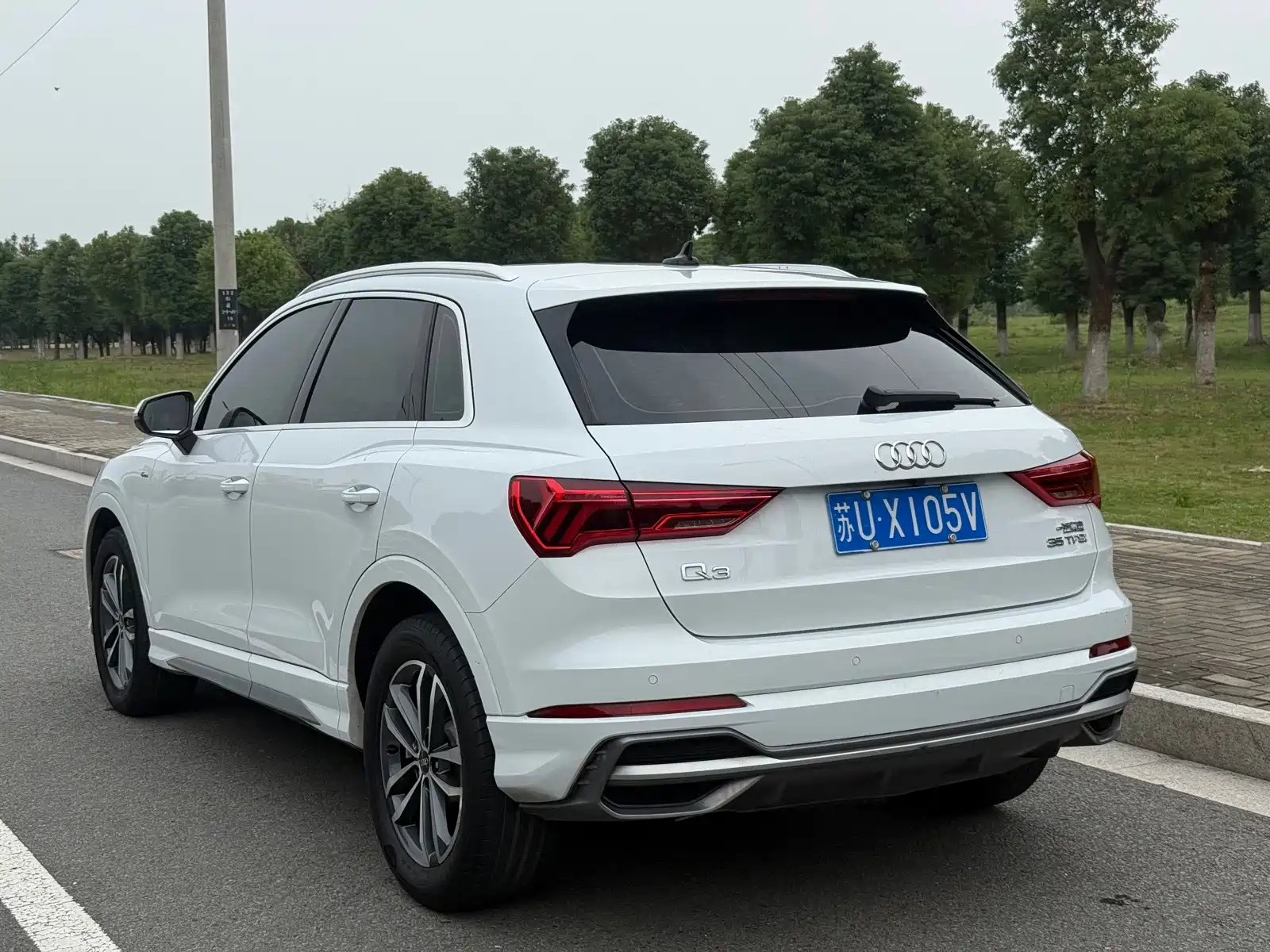 Photo 7 - Audi Q3