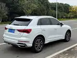 Photo 5 - Audi Q3