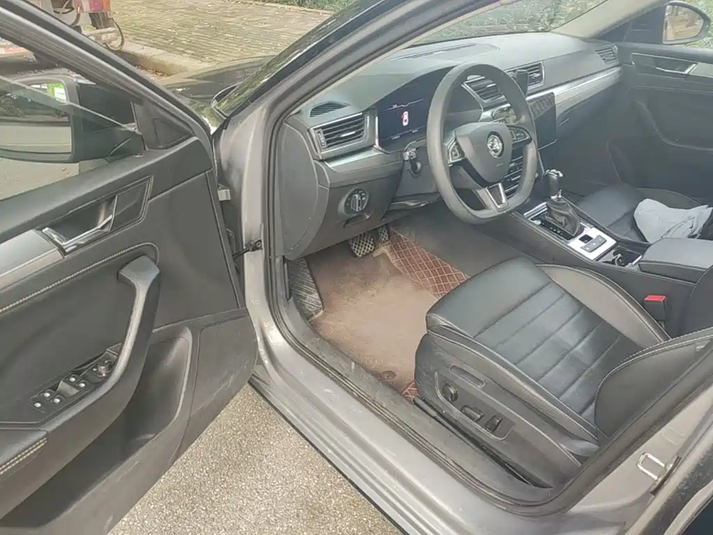 Škoda Superb 2024 2024 TSI280 DSG Premium Edition