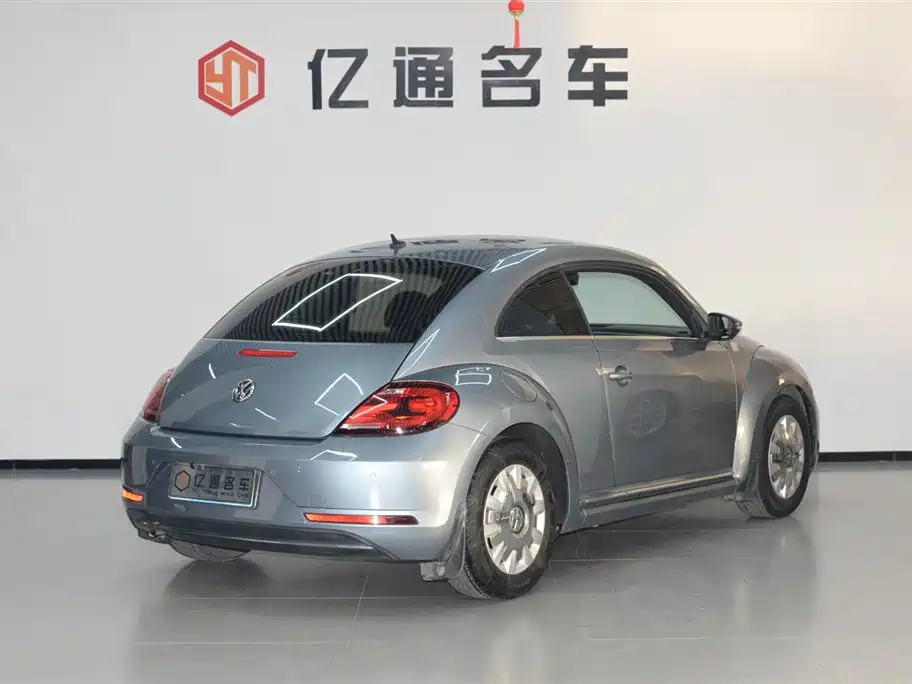 Volkswagen Beetle 2018 180TSI Trend Joy Edition фото 20