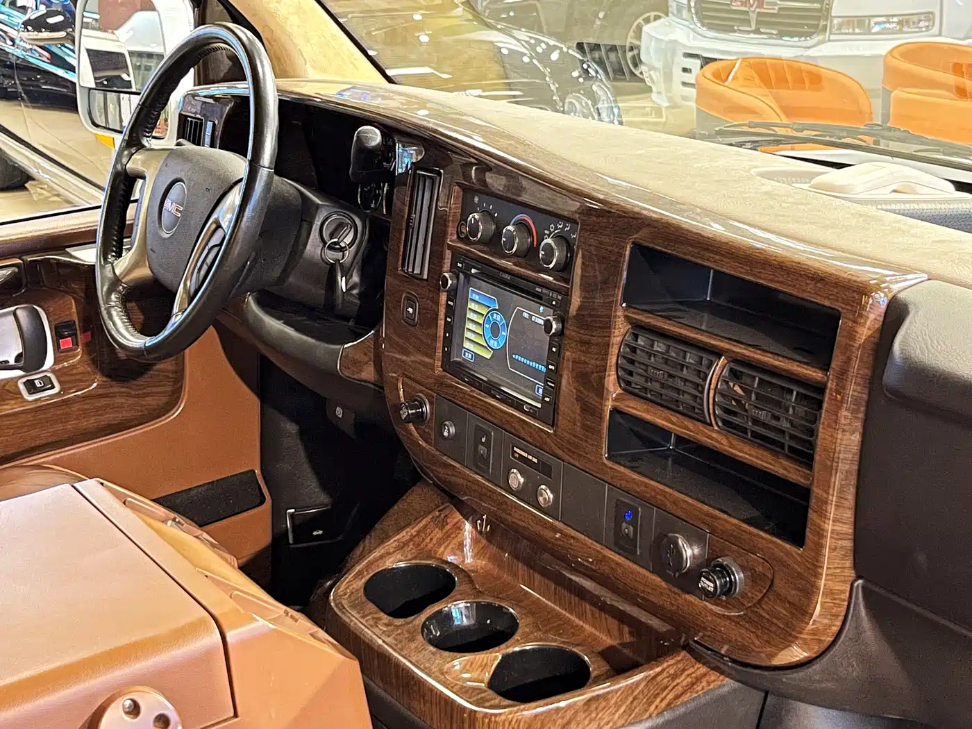 GMC Savana 2014 2015 5.3L G660S 4WD Elegance Edition