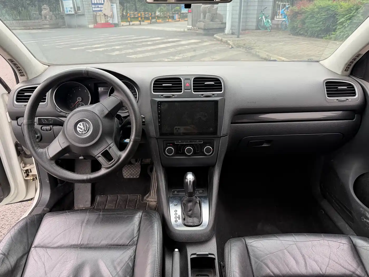 Volkswagen Golf 2012 1.6 Automatic Comfort Type фото 12