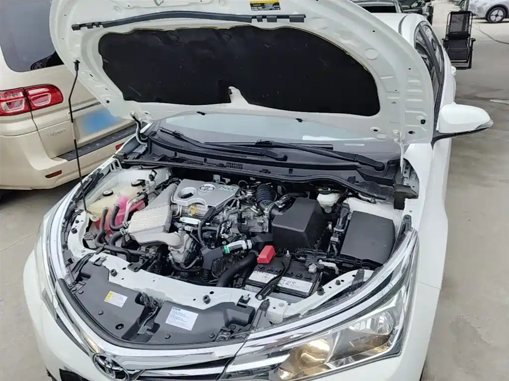 Toyota Corolla 2017 Facelift 1.2T S-CVT GL фото 20