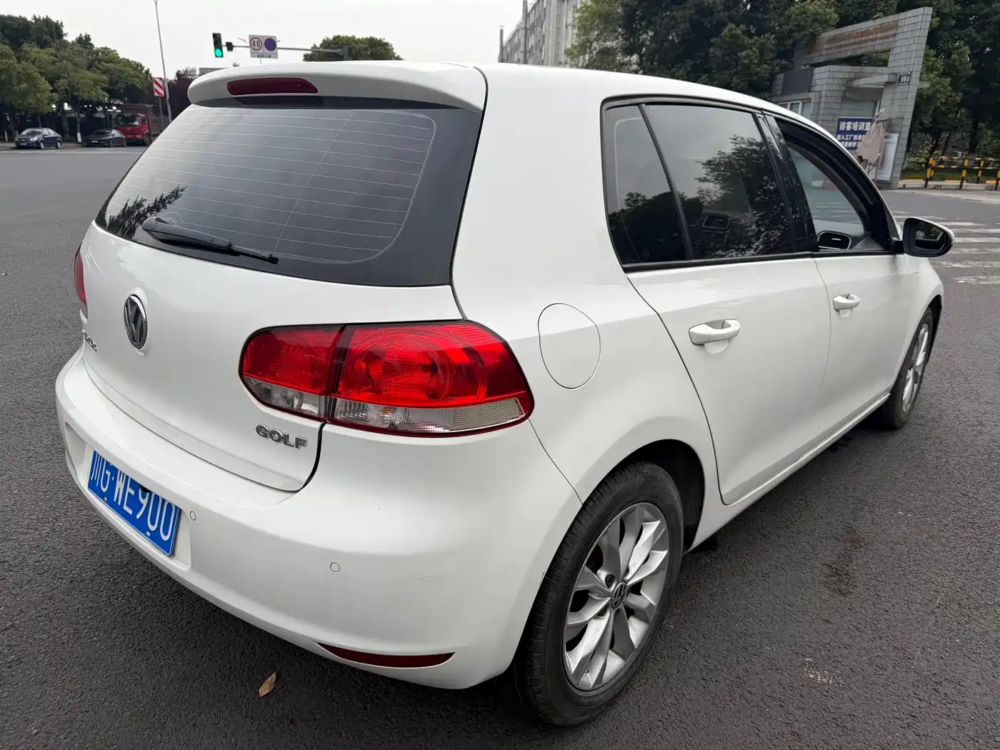 Volkswagen Golf 2012 1.6 Automatic Comfort Type фото 7