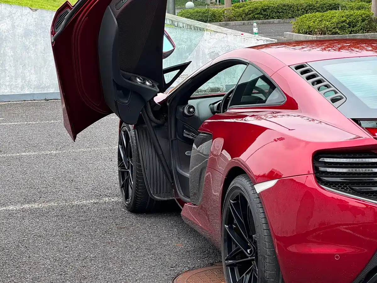 McLaren 12C 2013 2013 3.8T COUPE