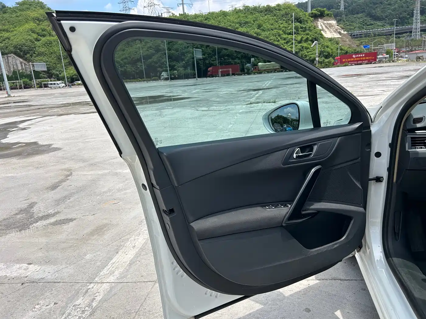 Peugeot 508 2015 1.6THP Auto Comfort Edition фото 9