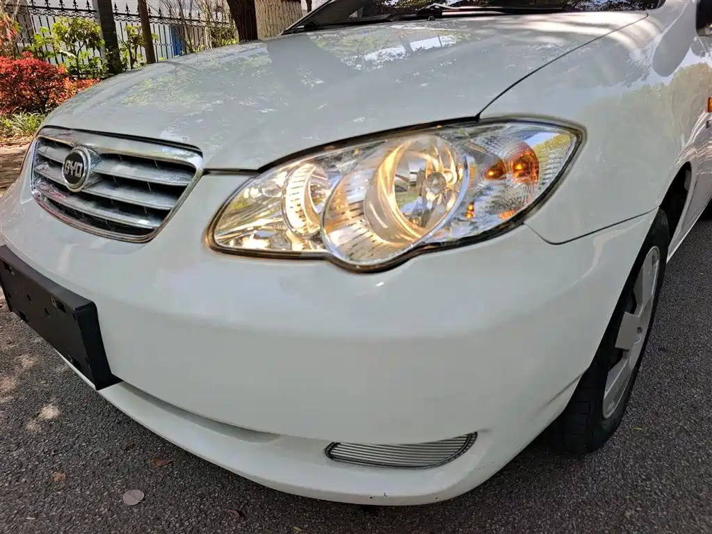 BYD F3 2012 Energy-saving Edition 1.5L Manual Comfort фото 17
