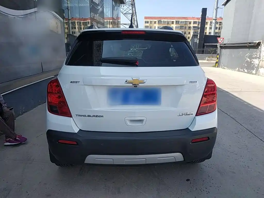 Фото 6 - Chevrolet Trax