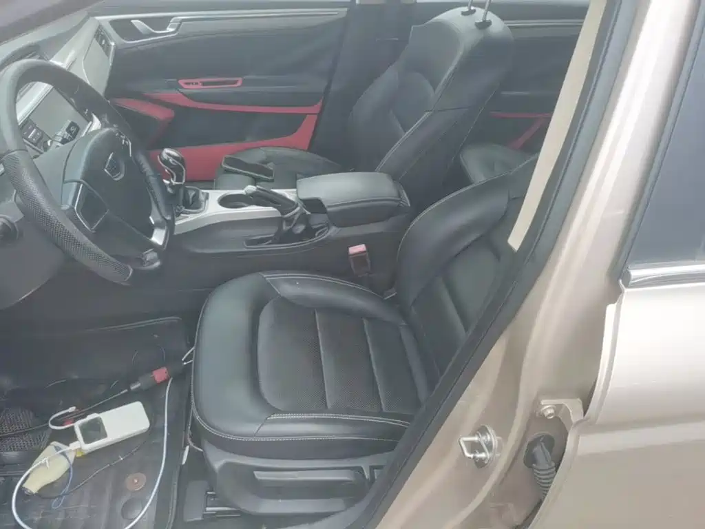 Photo 15 - Geely Emgrand GL