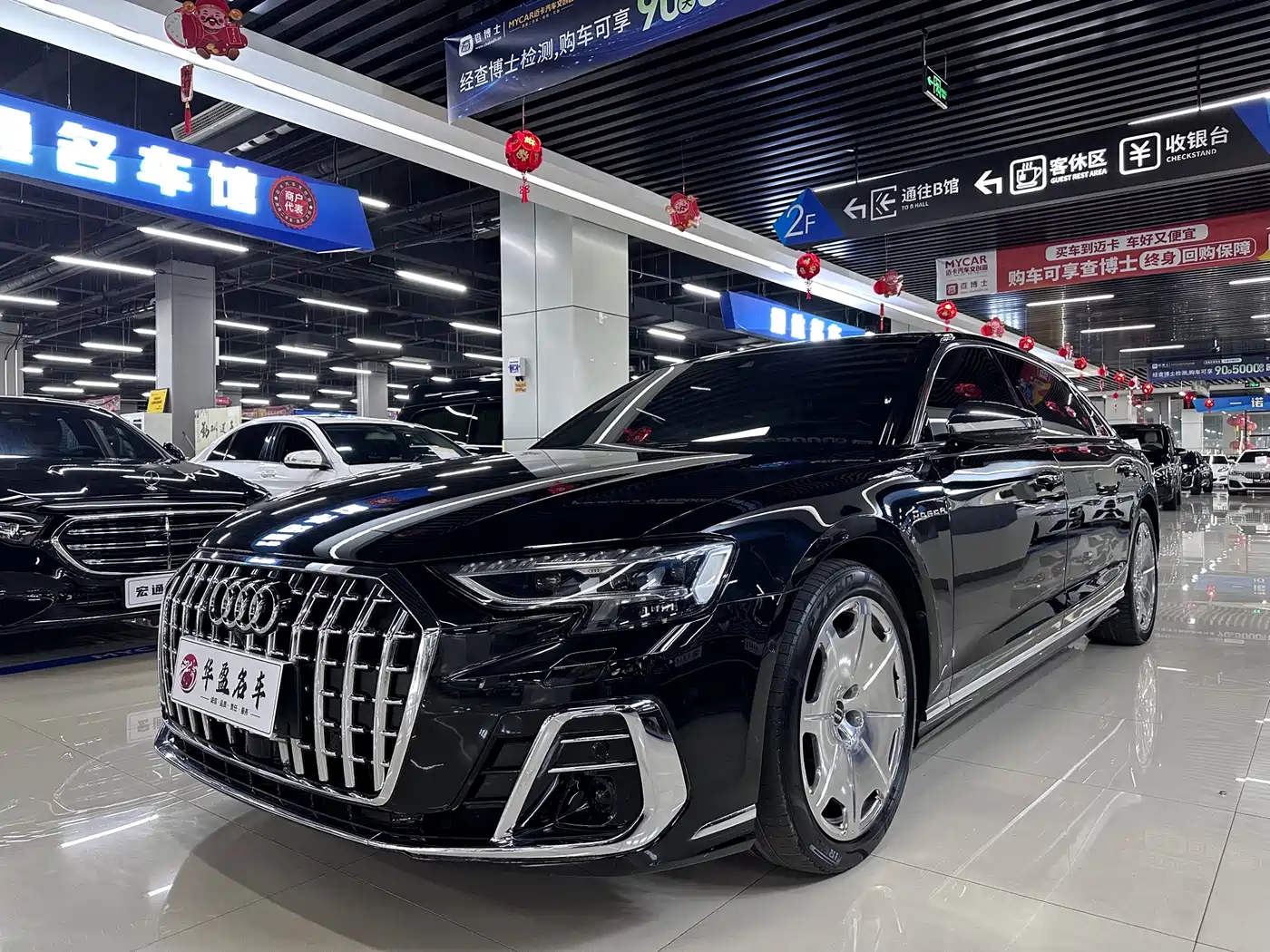 Фото 1 - Audi A8