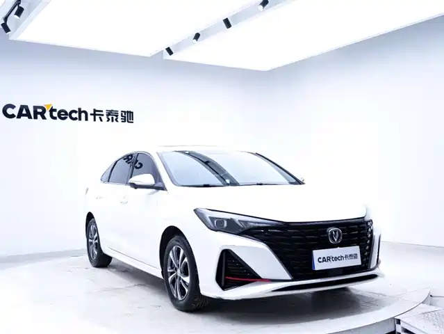 Changan Eado 2023 Enjoy Edition PLUS Blue Whale NE 1.4T GDI DCT Premium Edition — фото 4