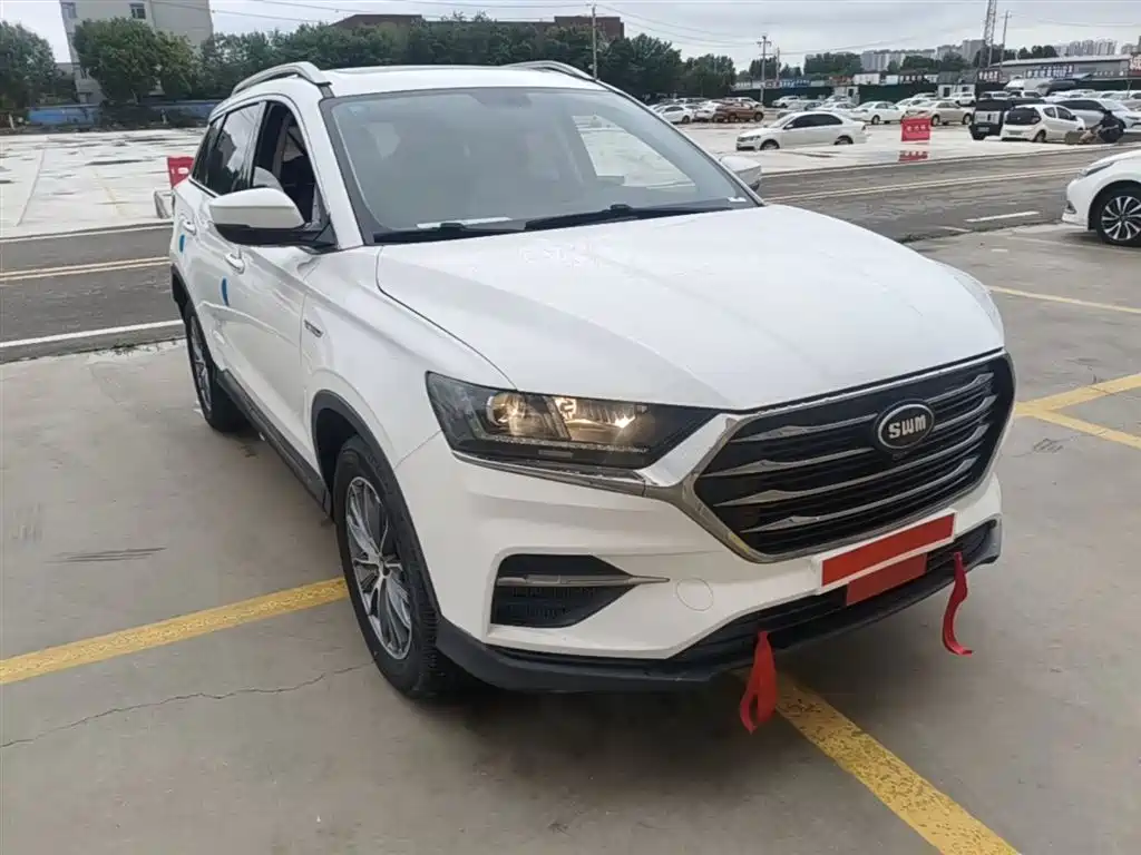 SWM Motor SWM G01 2018 2018 1.5T Automatic Smart UP