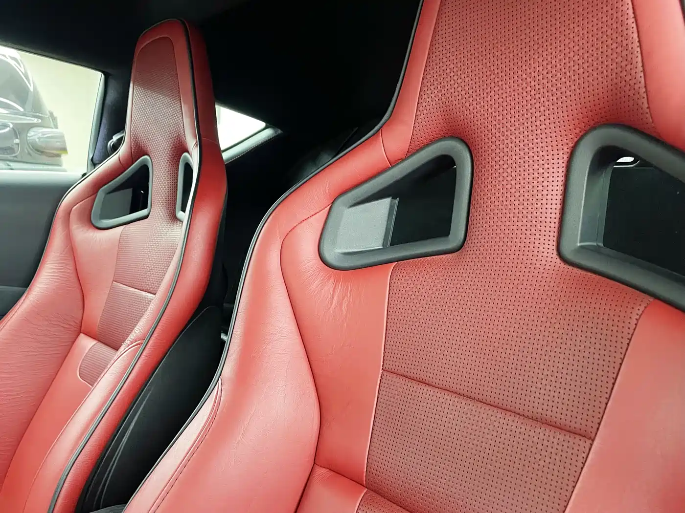 LOTUS SPORTS CAR EVORA