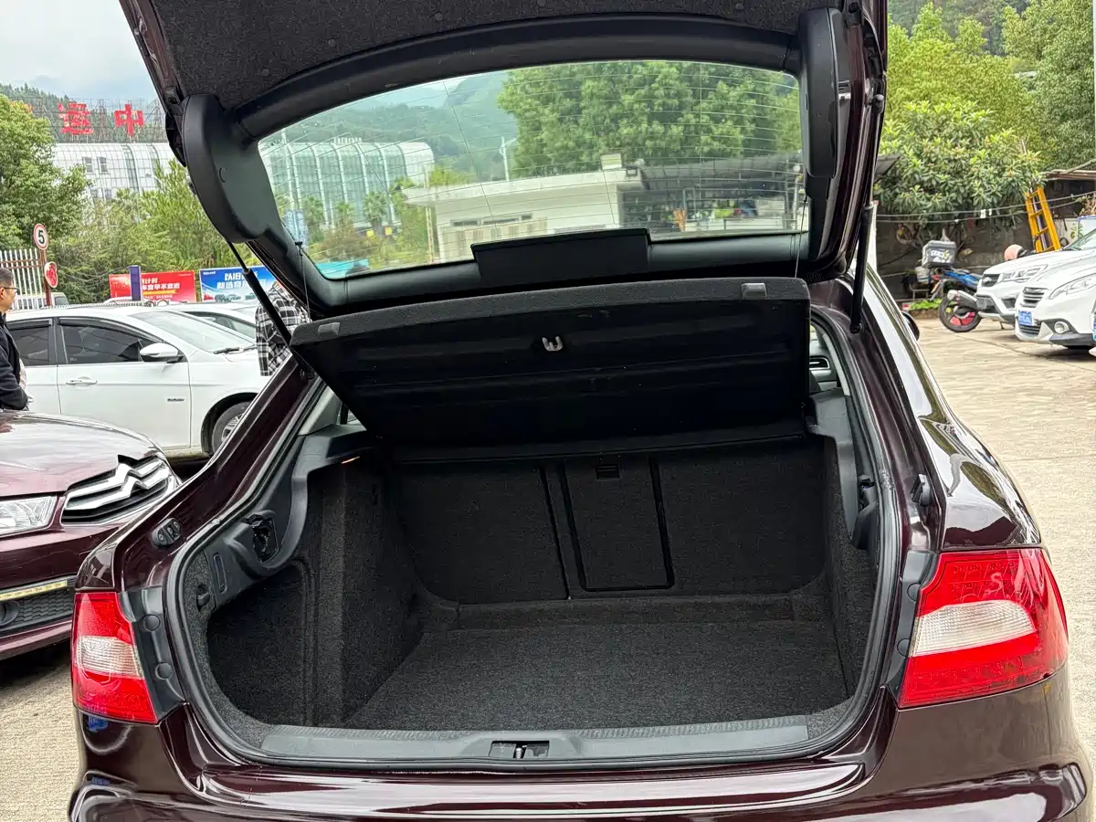 Škoda Superb 2013 1.4TSI GreenLine2 фото 10