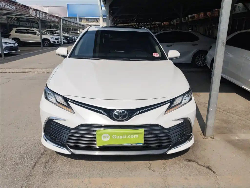 Toyota Camry 2021 2.0G Luxury Edition фото 3