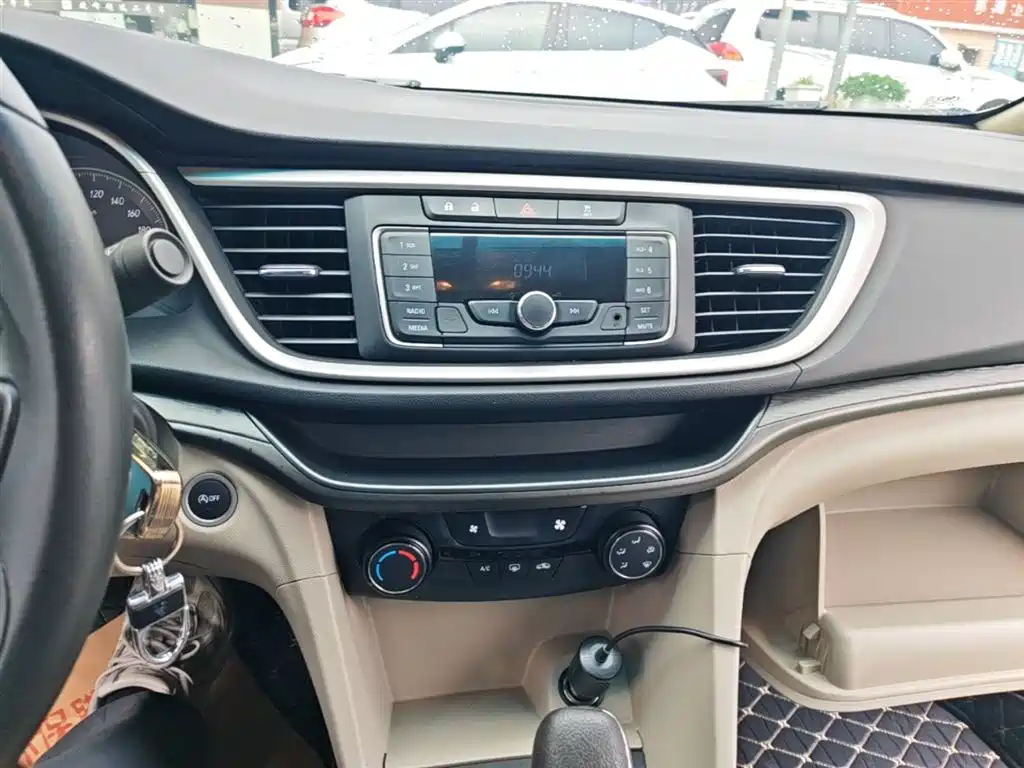 Buick Excelle 2016 15N Automatic Elite фото 13