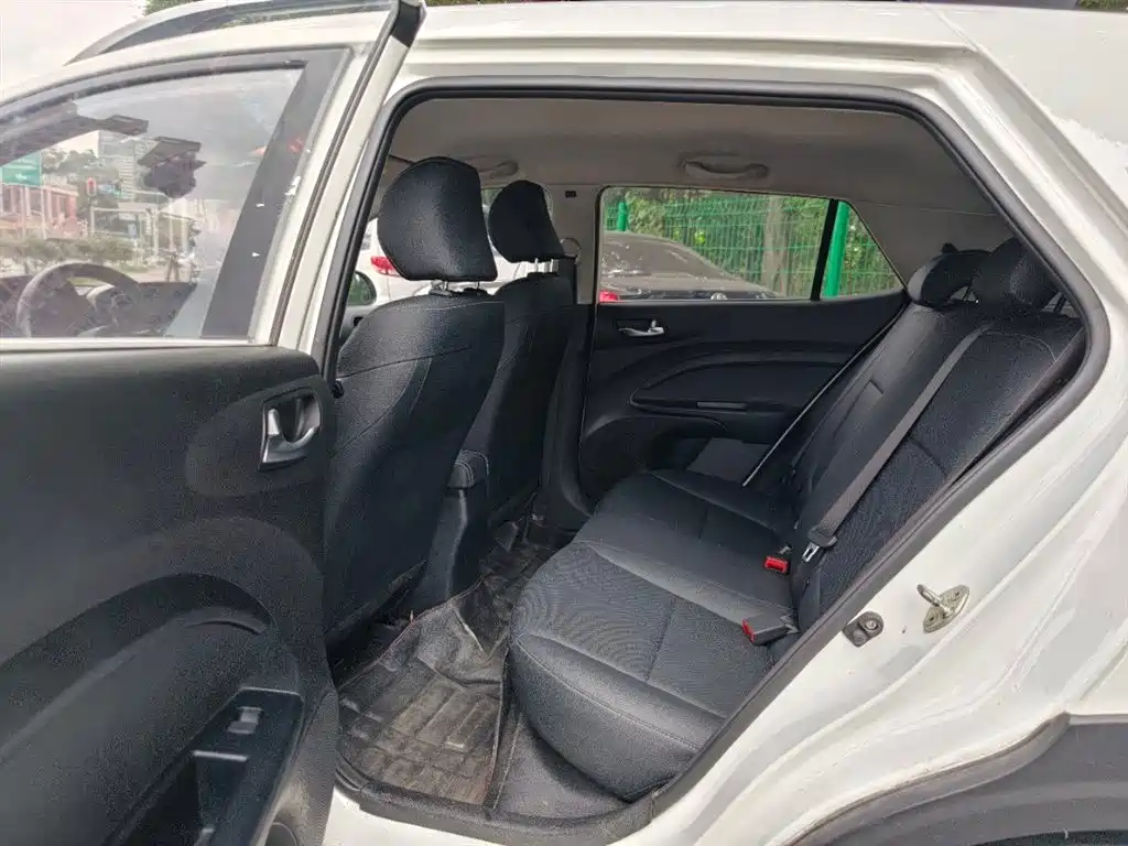 Kia KX1 2021 1.4L CVT Fun Edition фото 8