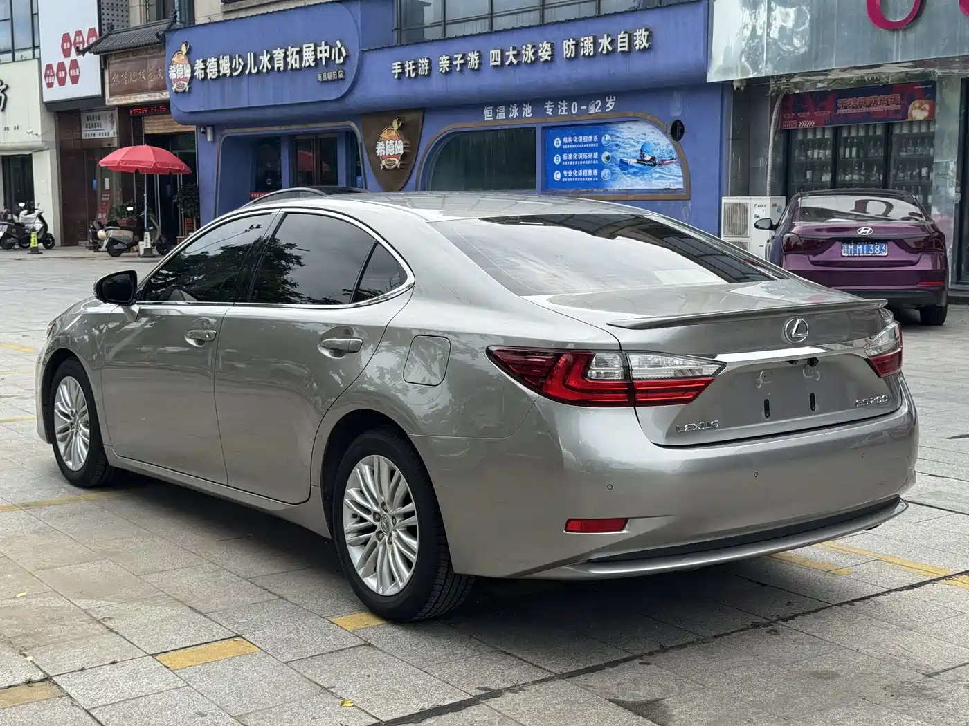 Lexus ES 2015 200 Elite Edition фото 15