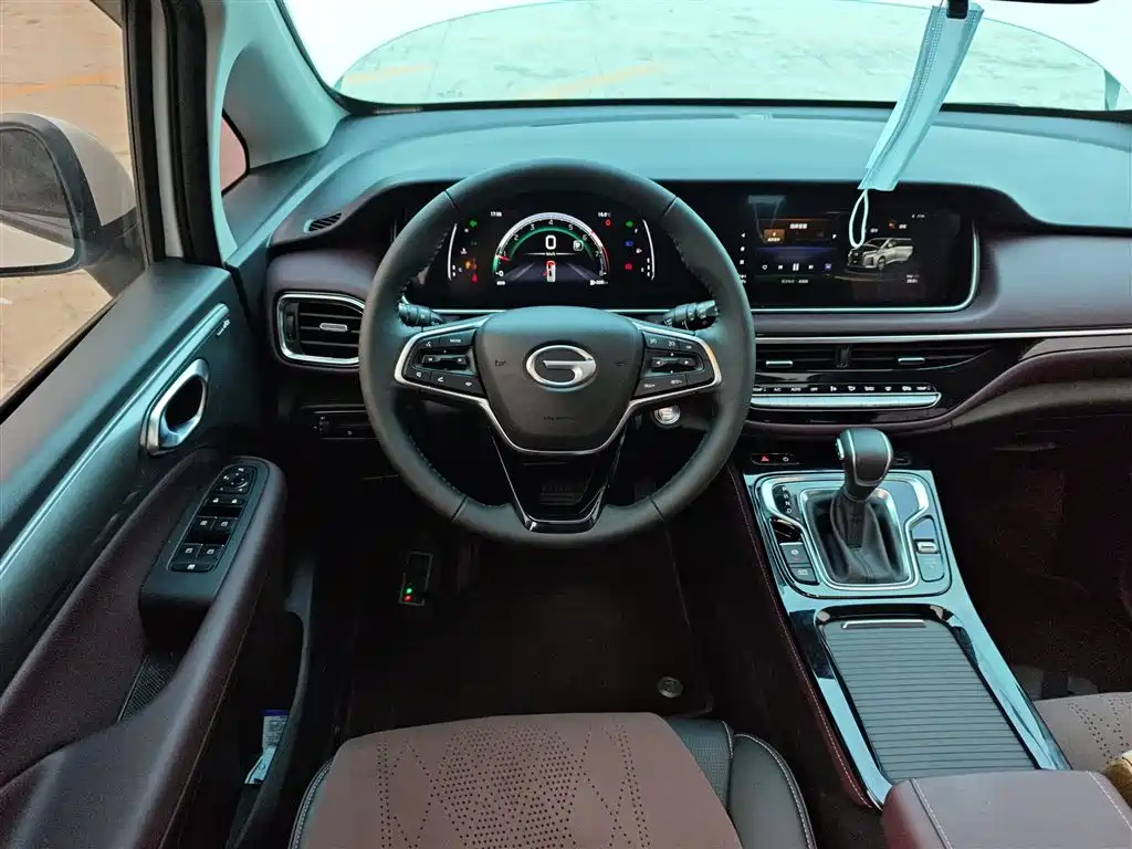GAC Trumpchi Trumpchi M6 2023 PRO 270T DCT Luxury Edition фото 8