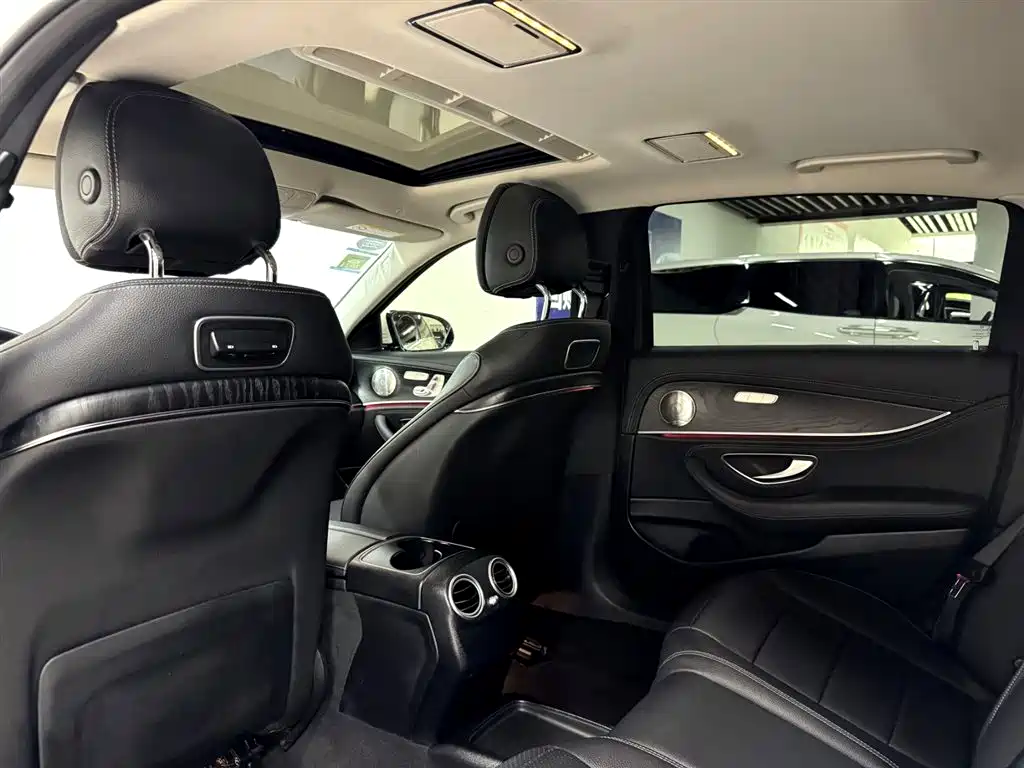Mercedes-Benz E-Class 2017 E 300 L Sport Fashion фото 18