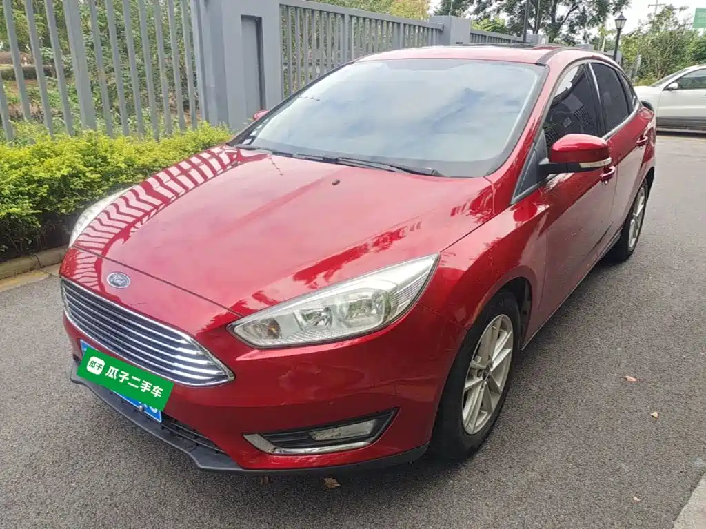 Фото 1 - Ford Focus