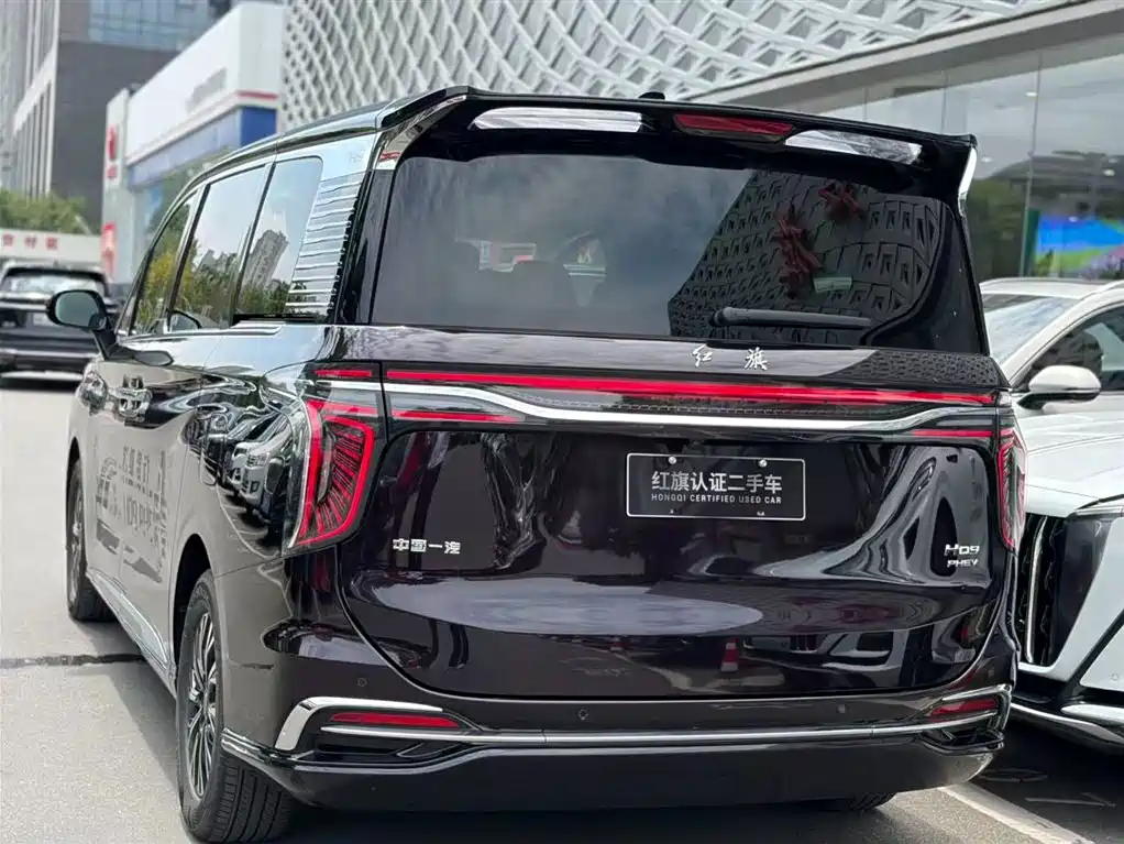 Hongqi HQ9 PHEV 2024 Model 2.0T AWD Luxury Edition фото 2