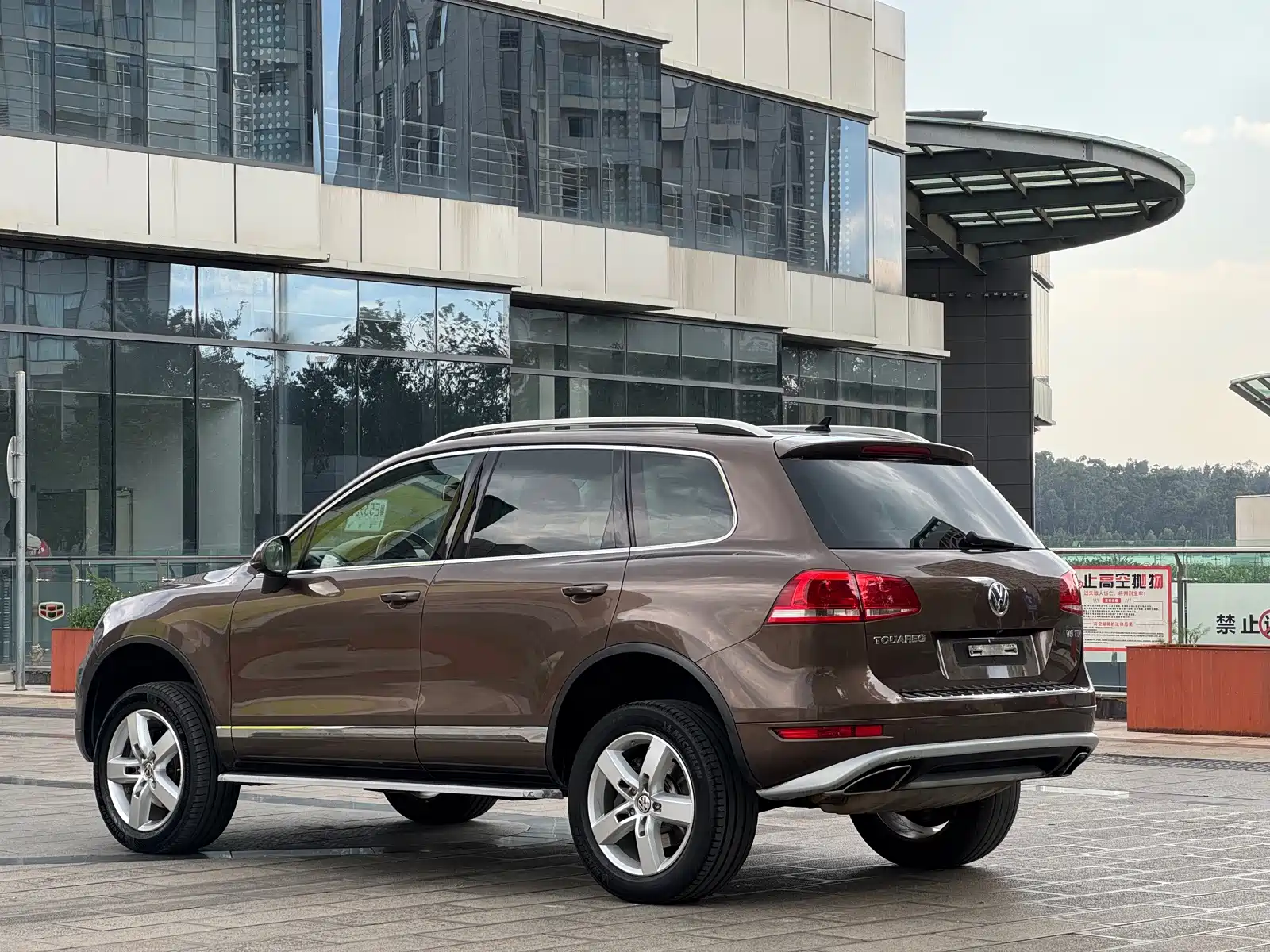 Фото 17 - Volkswagen Touareg