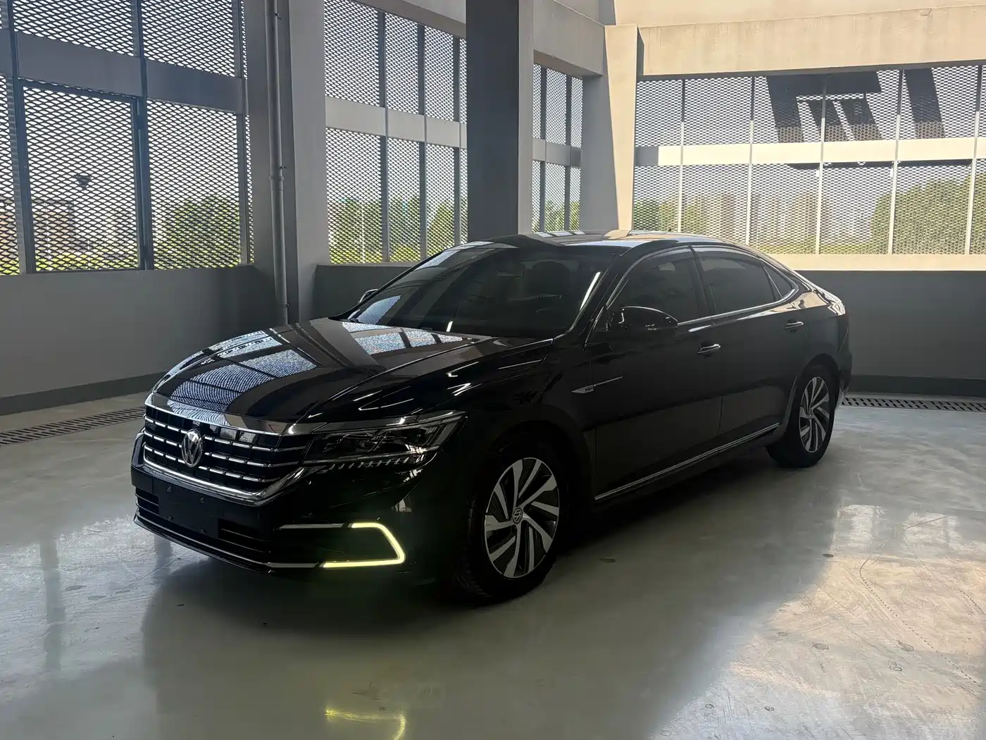 Volkswagen Passat New Energy 2020 430PHEV Hybrid Luxury (China VI)