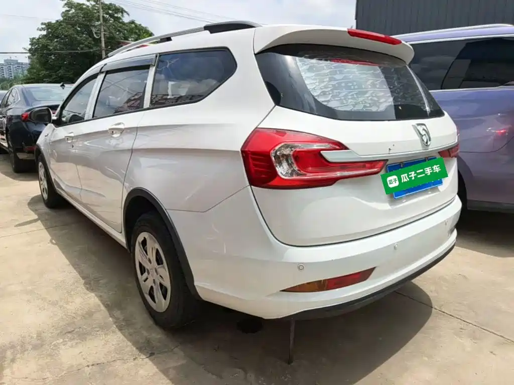 Baojun 310W 2021 2017 1.5L Manual Comfort China VI