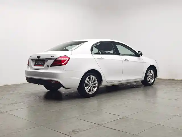 Geely Emgrand 2015 Sedan 1.5L Manual Upward Edition — фото 2
