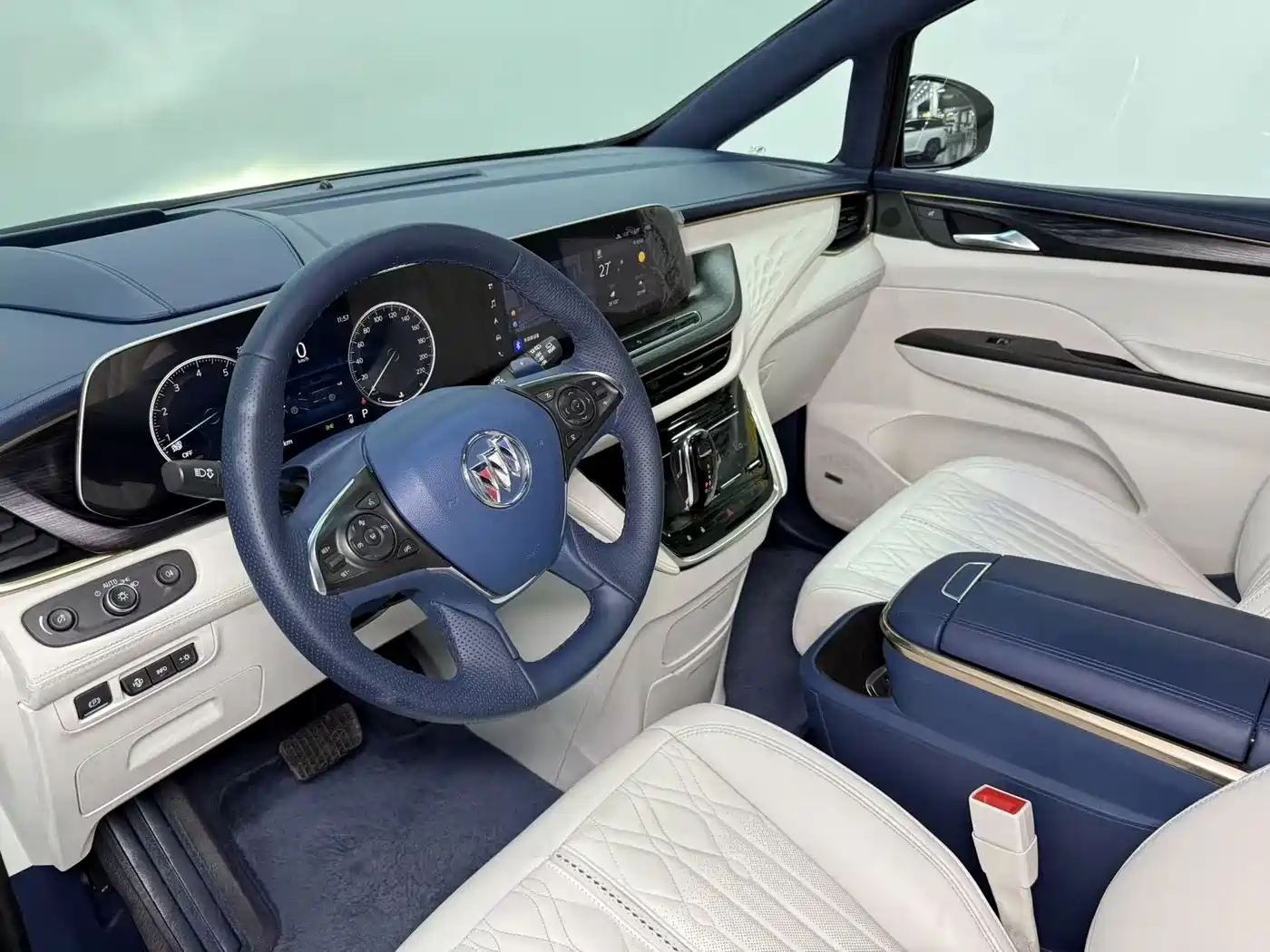 Фото 8 - Buick GL8