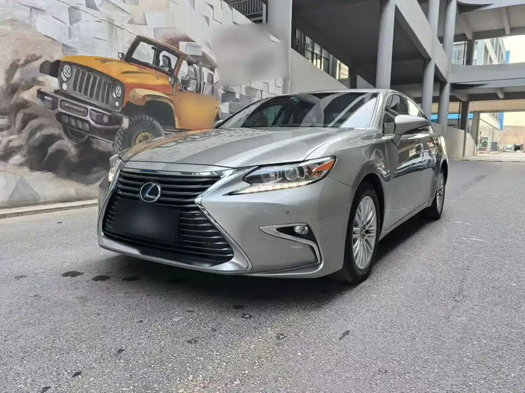Lexus ES 2015 — пригон из Китая
