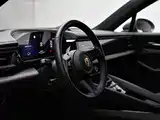 Фото 8 - Porsche Macan EV