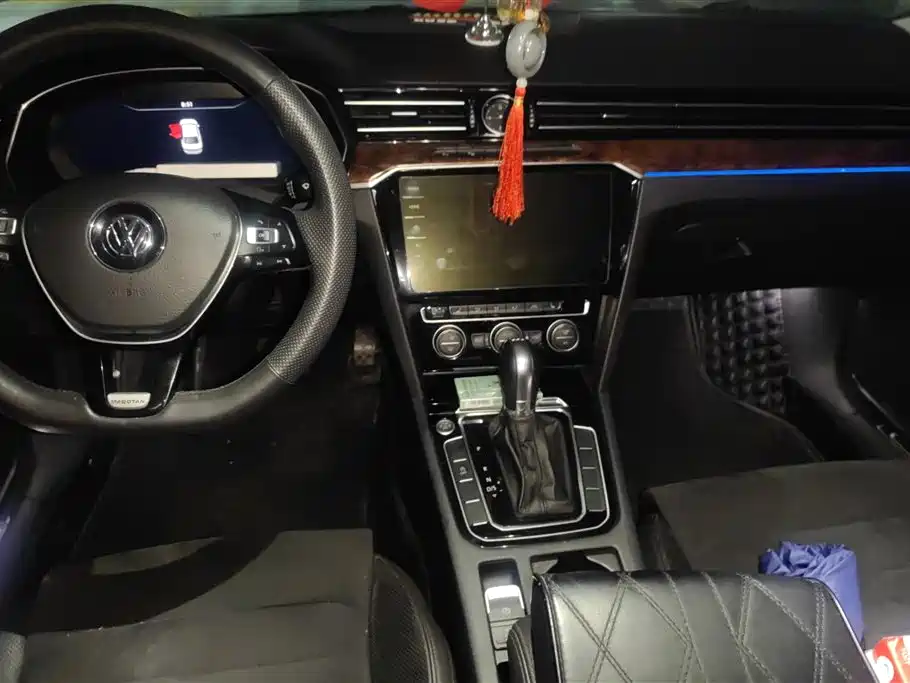 Volkswagen Magotan 2018 380TSI DSG Premium фото 12
