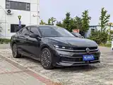 Photo 3 - Volkswagen Magotan