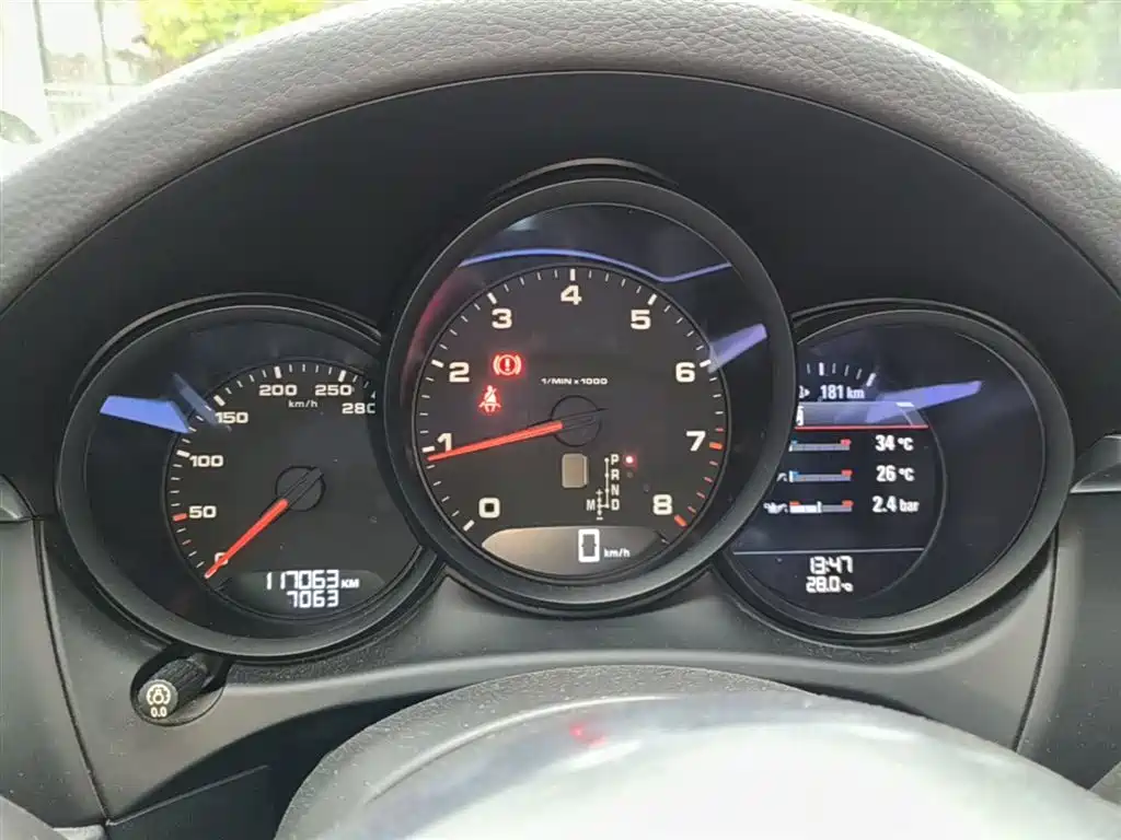 Porsche Macan 2017 Macan 2.0T фото 12