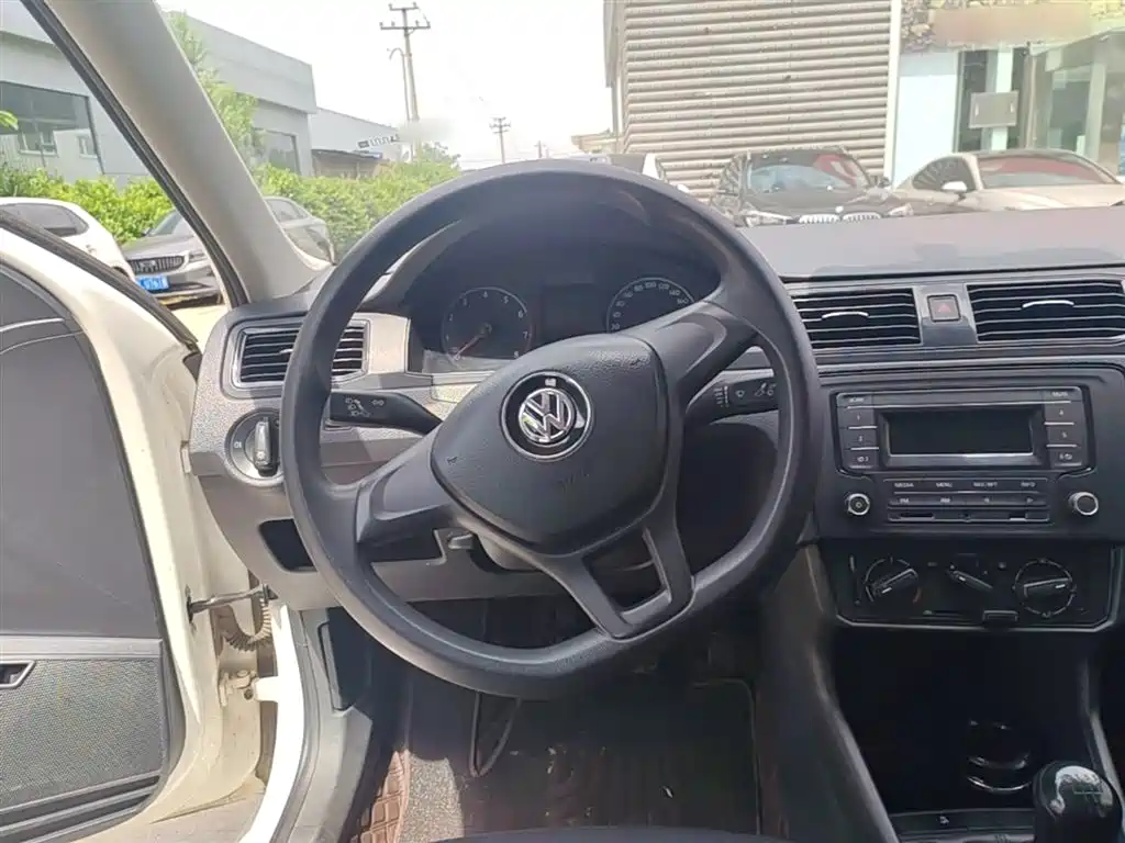 Volkswagen Santana 2018 1.5L Manual Trend Edition фото 11