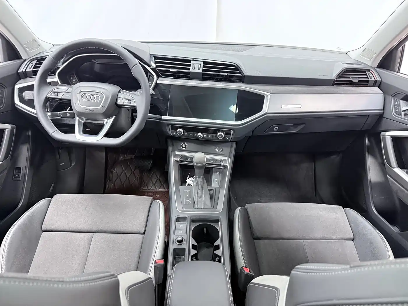 Audi Q3, миниатюра 8