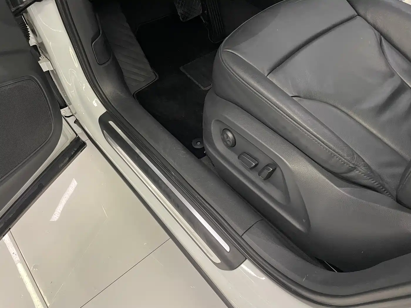 Audi Q3 2013 35 TFSI Comfort фото 20