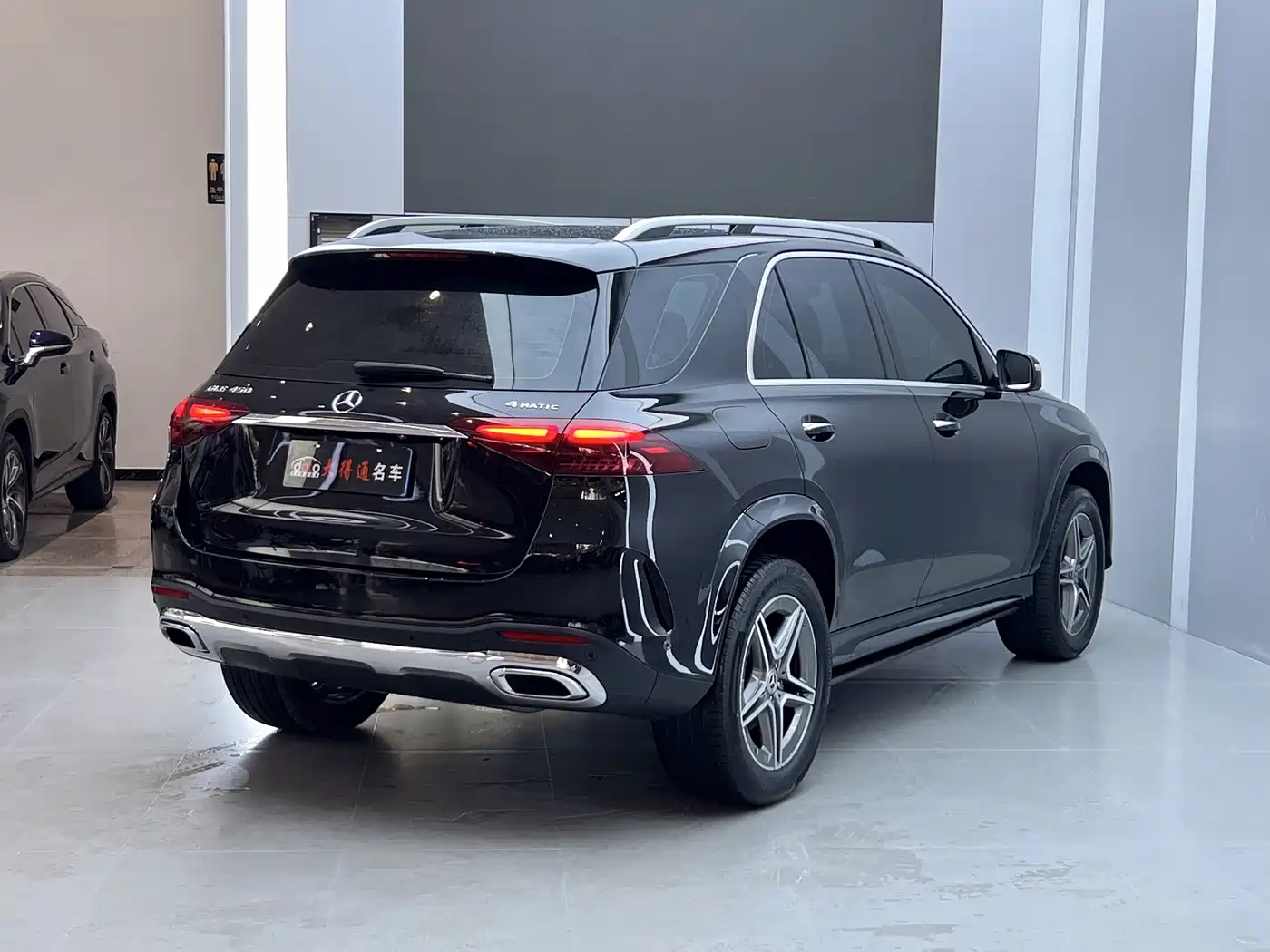 Mercedes-Benz GLE 2024 GLE 450 4MATIC Fashion фото 19