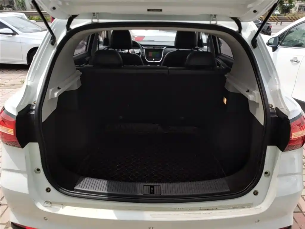 Roewe RX3 2019 2018 1.6L Manual Flagship