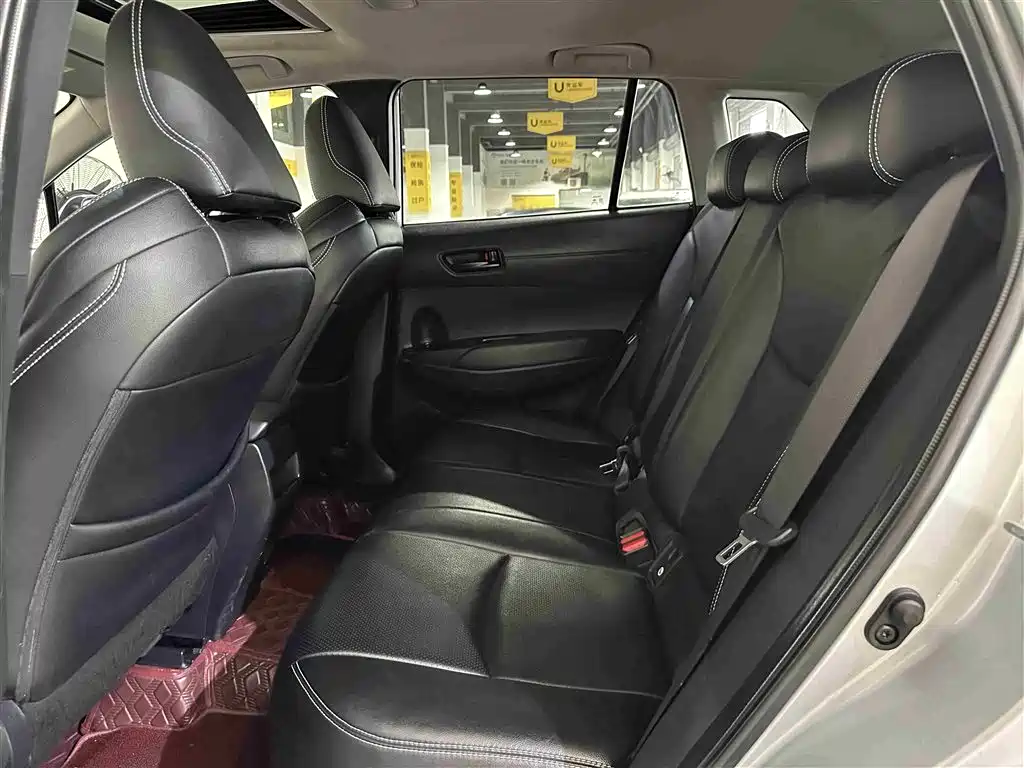 Toyota Frontlander 2023 2.0L CVT Leading Edition фото 5