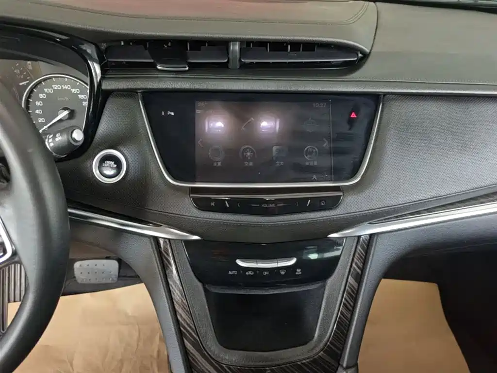 Cadillac XT5 2018 25T Luxury фото 13