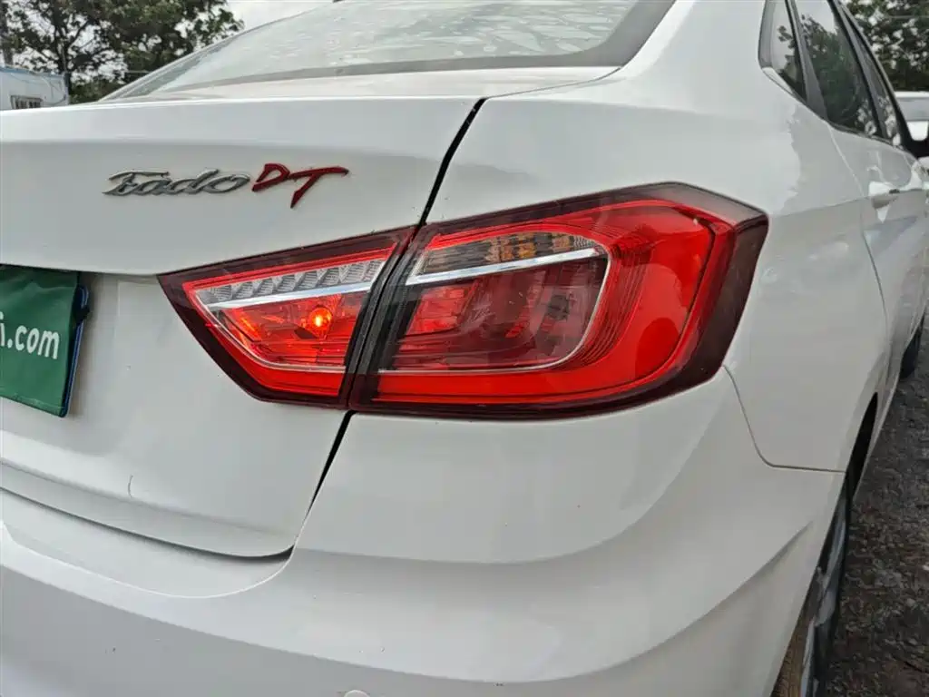 Changan Eado DT 2018 2018 1.6L Manual Intelligent Luxury