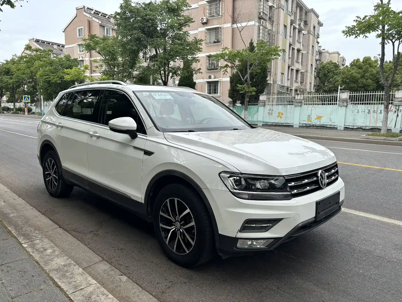 Volkswagen Tiguan L 2018 330TSI Automatic 2WD Luxury Edition фото 3