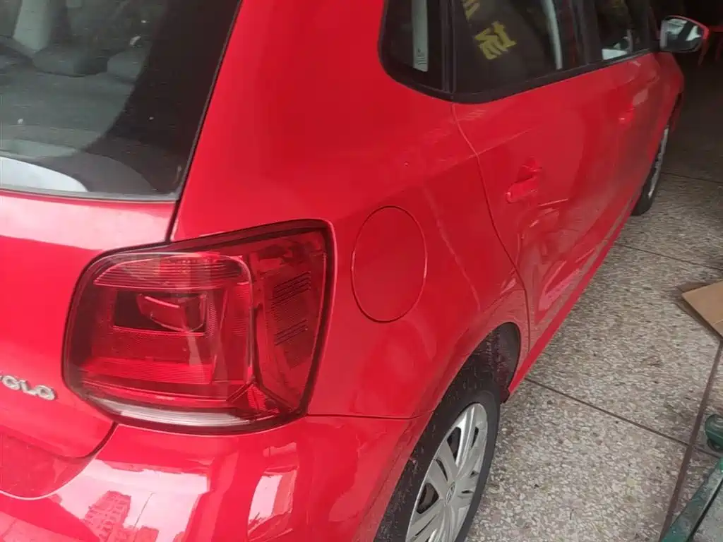 Volkswagen Polo 2016 1.4L Automatic Trend фото 8