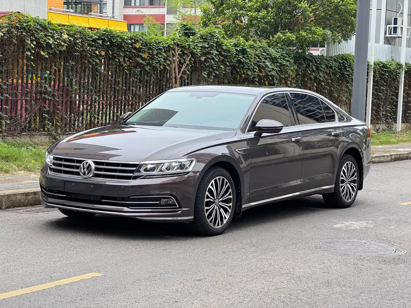Volkswagen Phideon 2018 Facelift 380TSI FWD Business