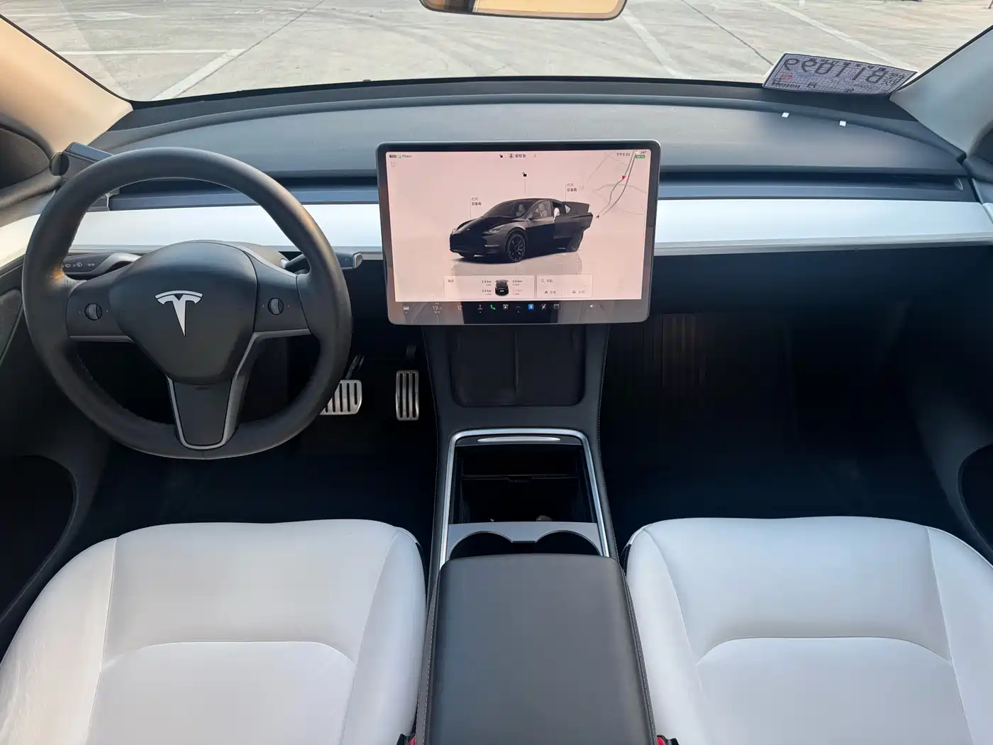 TESLA MODEL Y